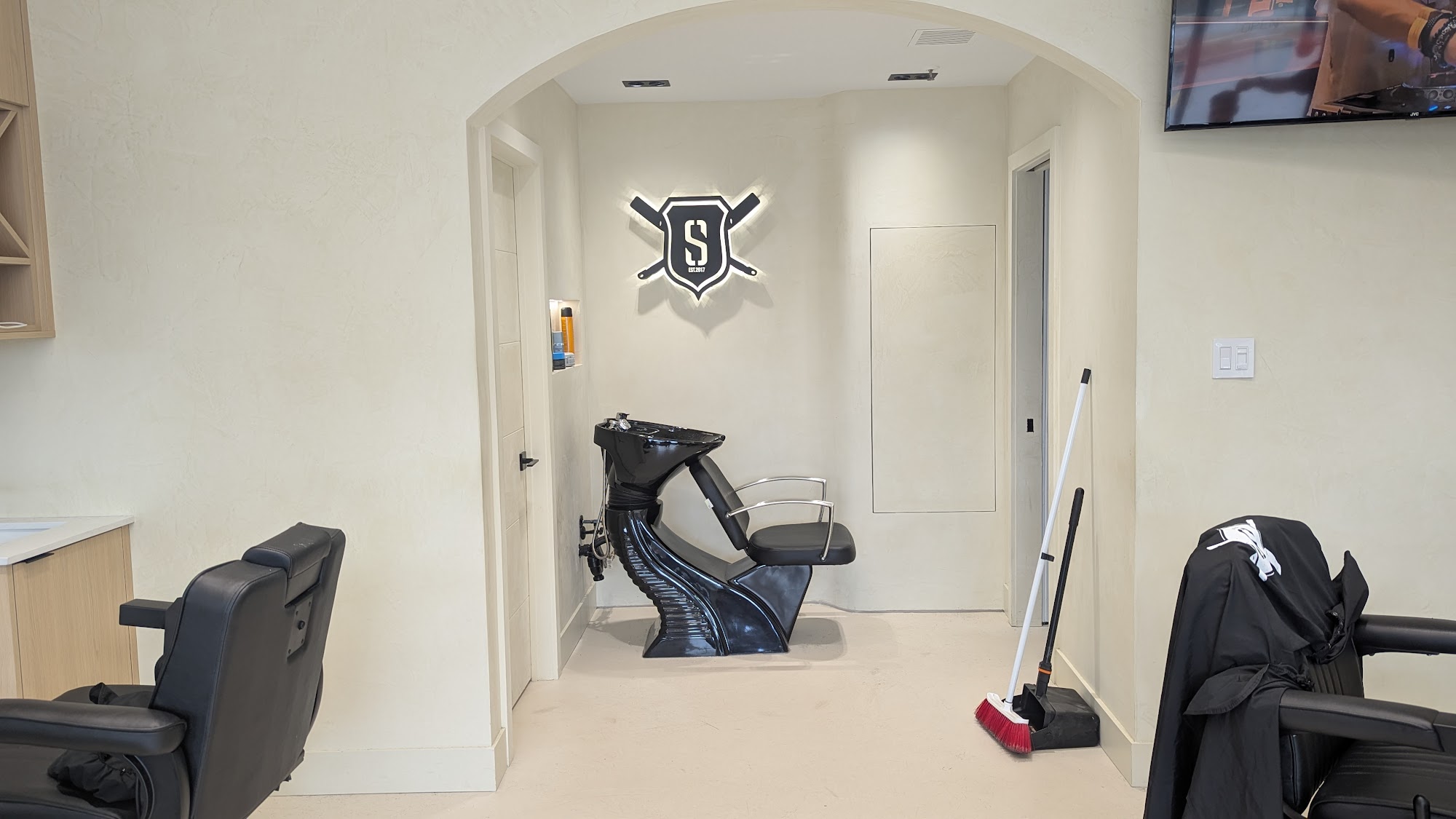 Entrance archway at Supreme Cuts